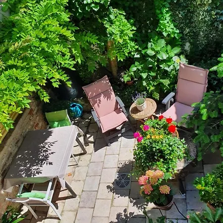 Bed and Breakfast Huyze Walburga
